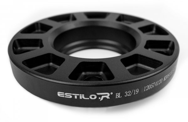 Preview: Estilo-R Alu Spurverbreiterungs-Set 24mm LK 120/5 ZBD 72,6 schwarz eloxiert